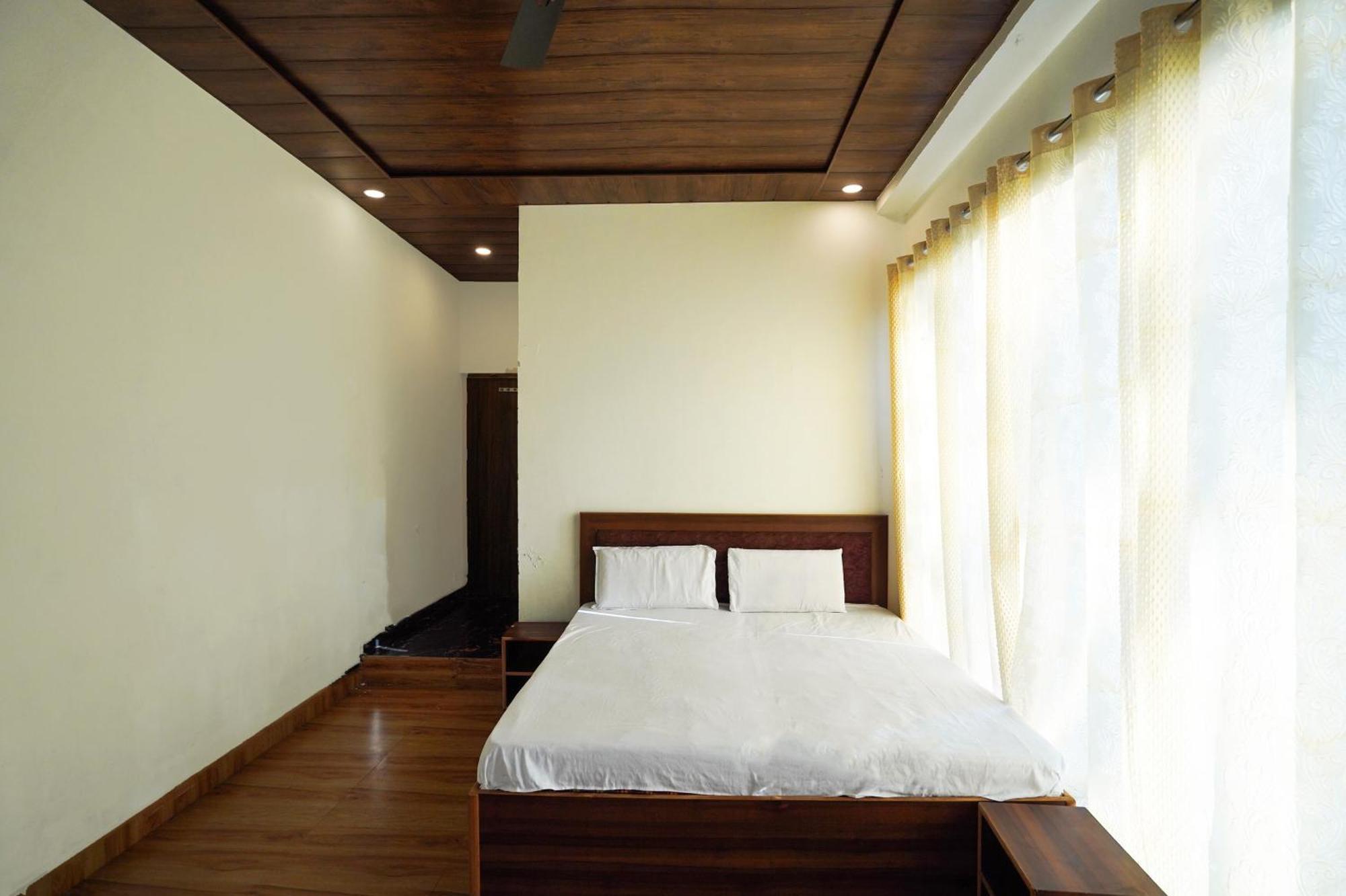 Hotel O R G Farm House Meerut Buitenkant foto